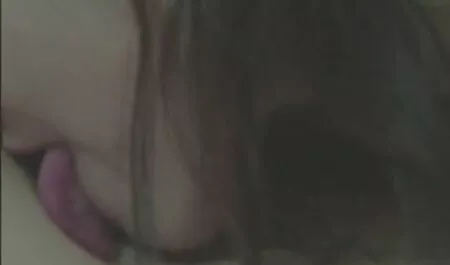 Con điếm tóc vàng với mỏng eo cho mình được trong cái nôi phim sex nhật vietsub
