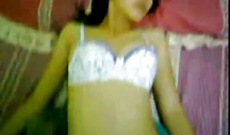 Hai phụ nữ hút thuốc tiến hành một cuộc phỏng sex hd nhat ban vấn thử vai