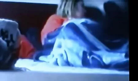 Một người đàn ông tình một người phụ nữ trong ass gần phim sex jav nhật bản hồ bơi