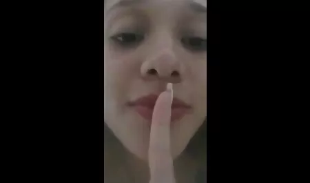 Một phụ nữ da ngăm trong dầu đã sẵn sàng nhận một người đàn ông của phim sex của nhật hay nhất tất cả các cô lỗ